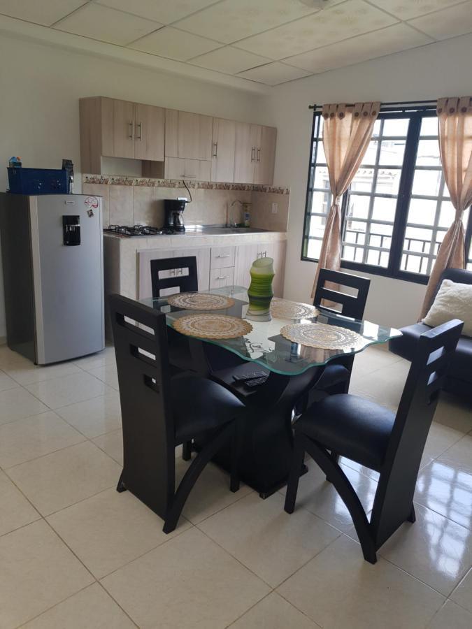 Apartamentos Williams Santa Rosa de Cabal Bagian luar foto