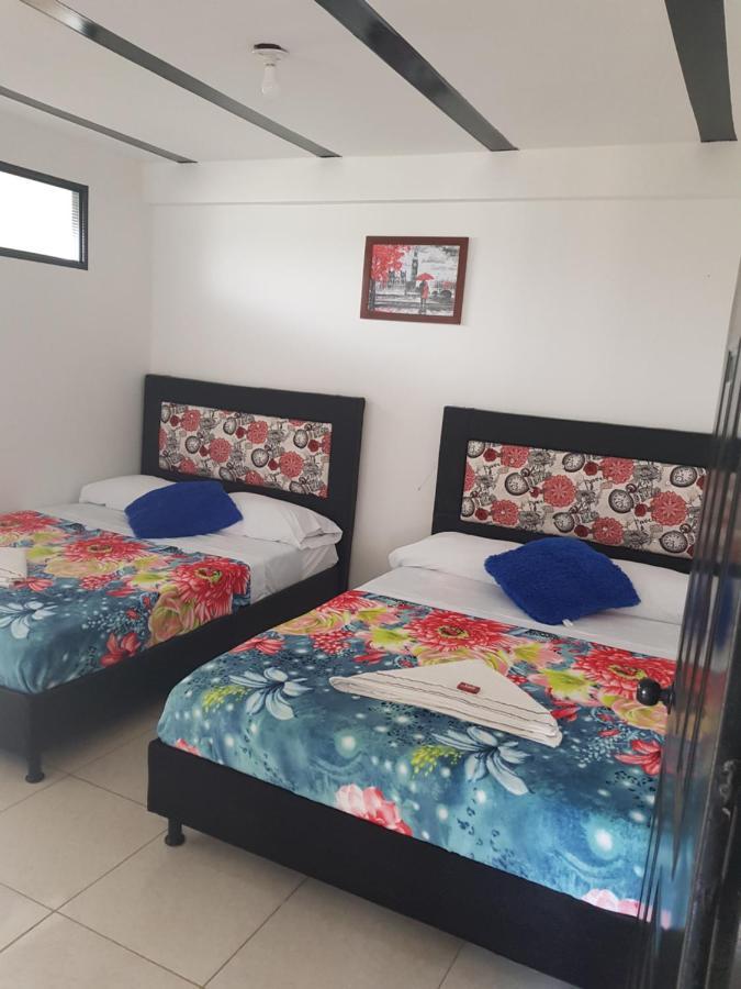 Apartamentos Williams Santa Rosa de Cabal Bagian luar foto